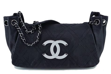 chanel purse black diamond stitche